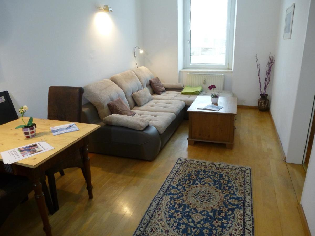 Charming, Central, Spacious Apartment Innsbruck Exterior photo